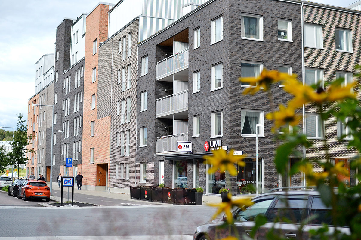 Hyreshus i Kungälv, vid Kongahälla. Fastigheten Stopet, där värden Balder ville höja hyran men fick beslut mot sig i hyresnämnden