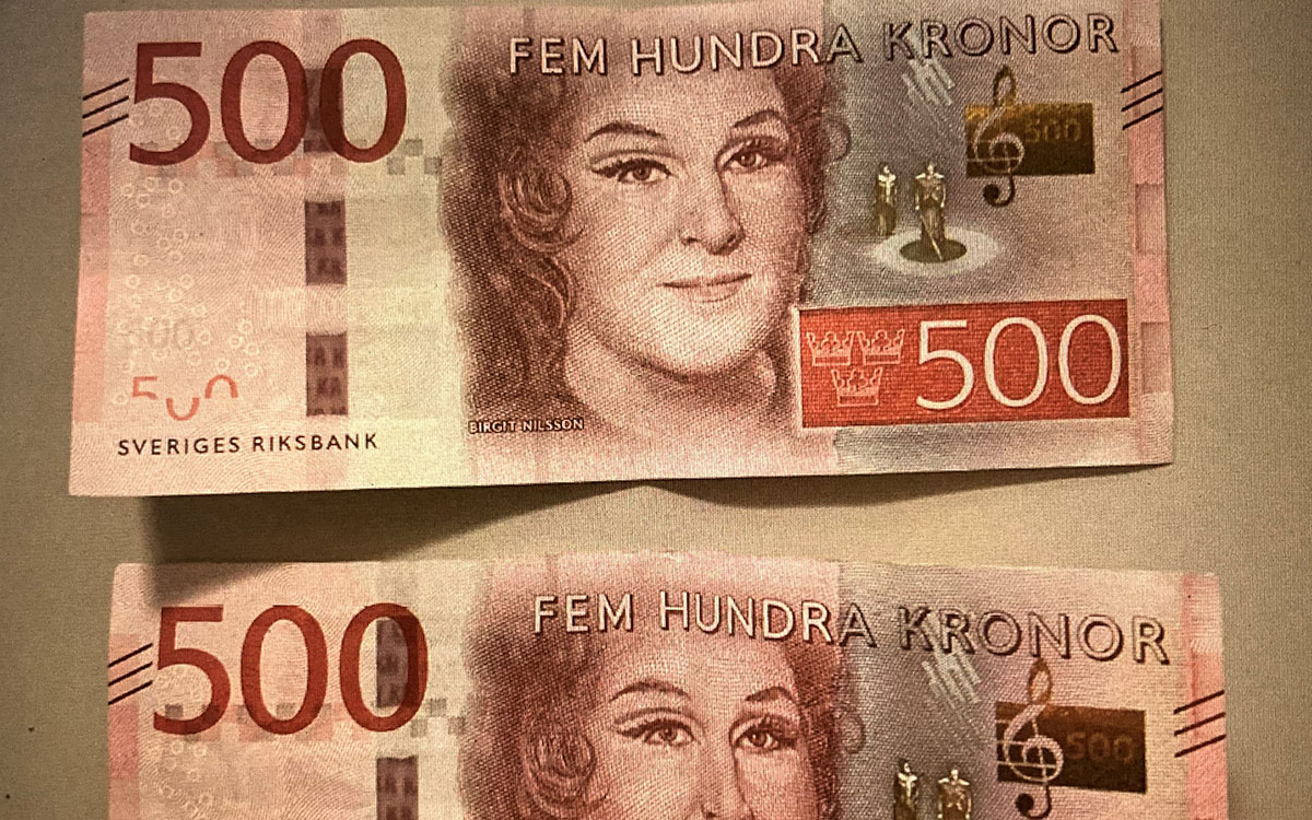 Sedlar som lämnades kvar i sovrummet