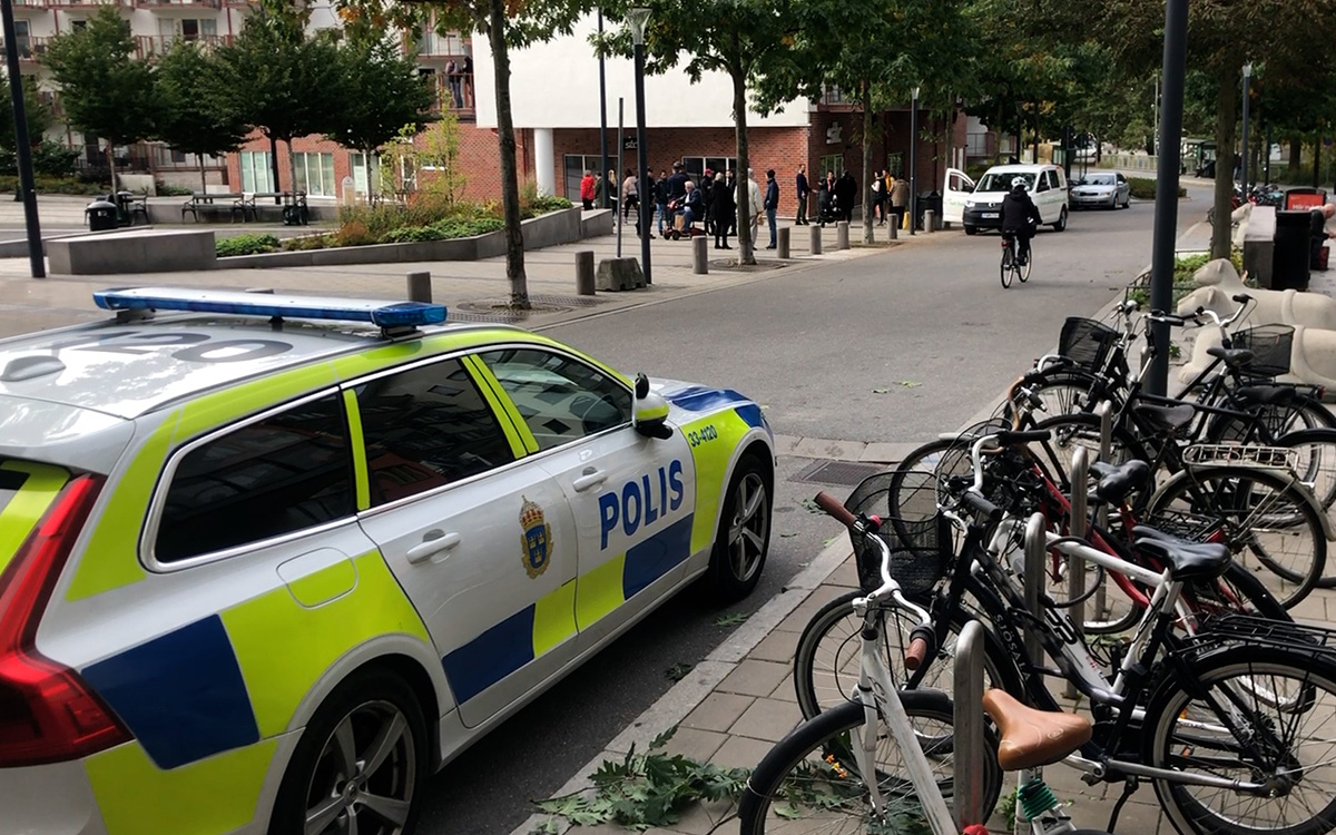 Polis, Fyrspannsgatan 162, Hässelby, Svenska Nyttobostäder, Essens of Living, TTS Holding AB/Rent Xpress,