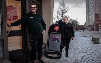 Mathias och Marie Blomberg är kårledare för Frälsningsarmén på Norrby i Borås.