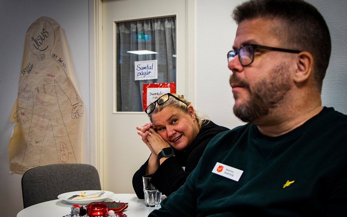 Marie och Mathias Blomberg leder Frälsningsarmén på Norrby i Borås. 