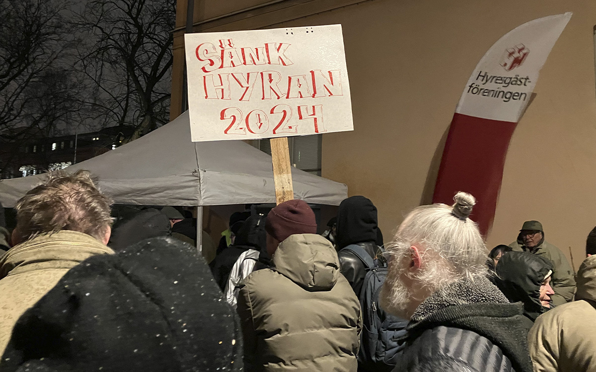 Demonstration utanför stadshuset i Stockholm