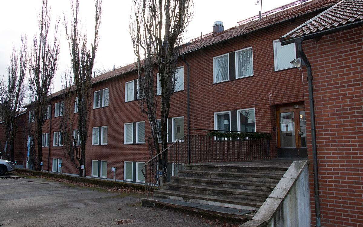 Härbärget Sonrise ligger på Sandelhielmsgatan i Vänersborg. 