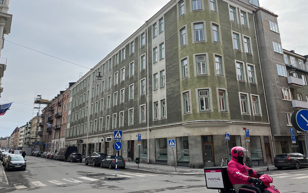 Parkettgolv. Bilden visar huset på Östermalm som ska renoveras.