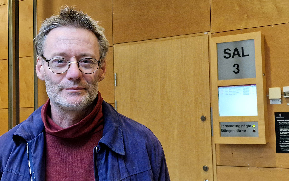 Motalabon Claes Brännfjord var med när hyresnämnden tog upp hans ärende. "Det blir tufft, det kan man lugnt säga", säger han efter att det står klart att hans etta blir cirka 900 kronor dyrare i månaden.
