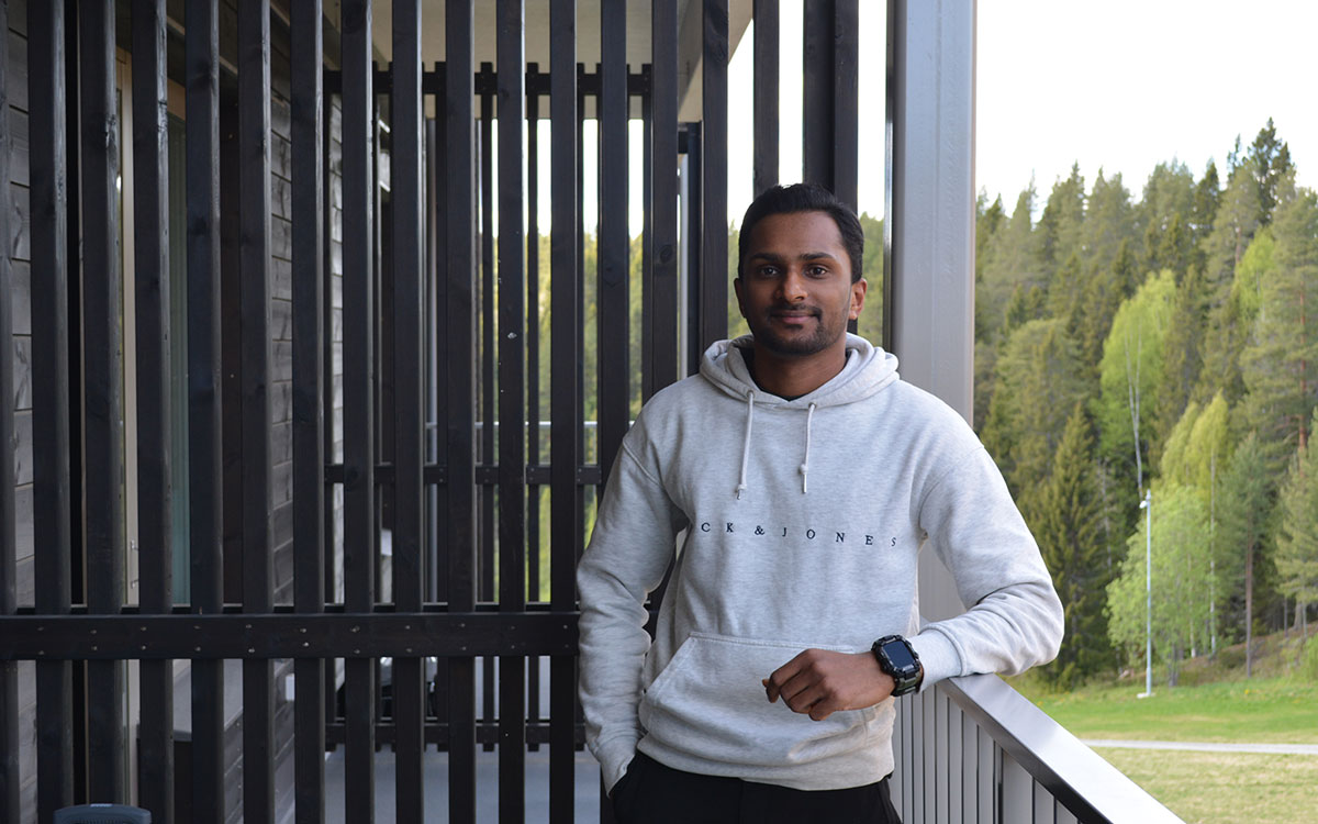 33-årige Harin John från Indien är en av alla som förlorat jobbet på Northvolt och nu flyttar från Skellefteå.