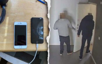 En tvådelad bild som visar två mobiltelegfoner på ett köksbord samt två män vid en öppen lägenhetsdörr i ett trapphus. Männens ansikten är pixlade.