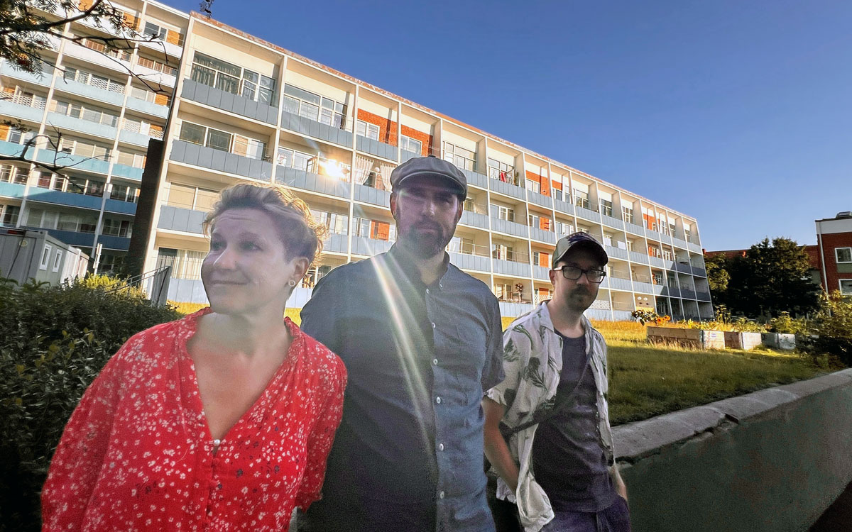Hyresgästerna Karin Persson, Viktor Auregård och Peter Olsson. 