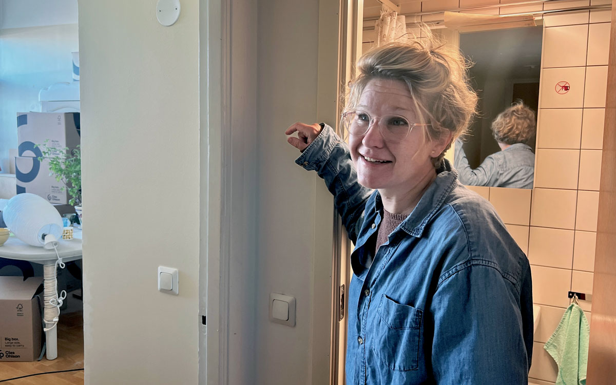 Karin Persson i sin nyrenoverade lägenhet på Sorgenfri i Malmö.
