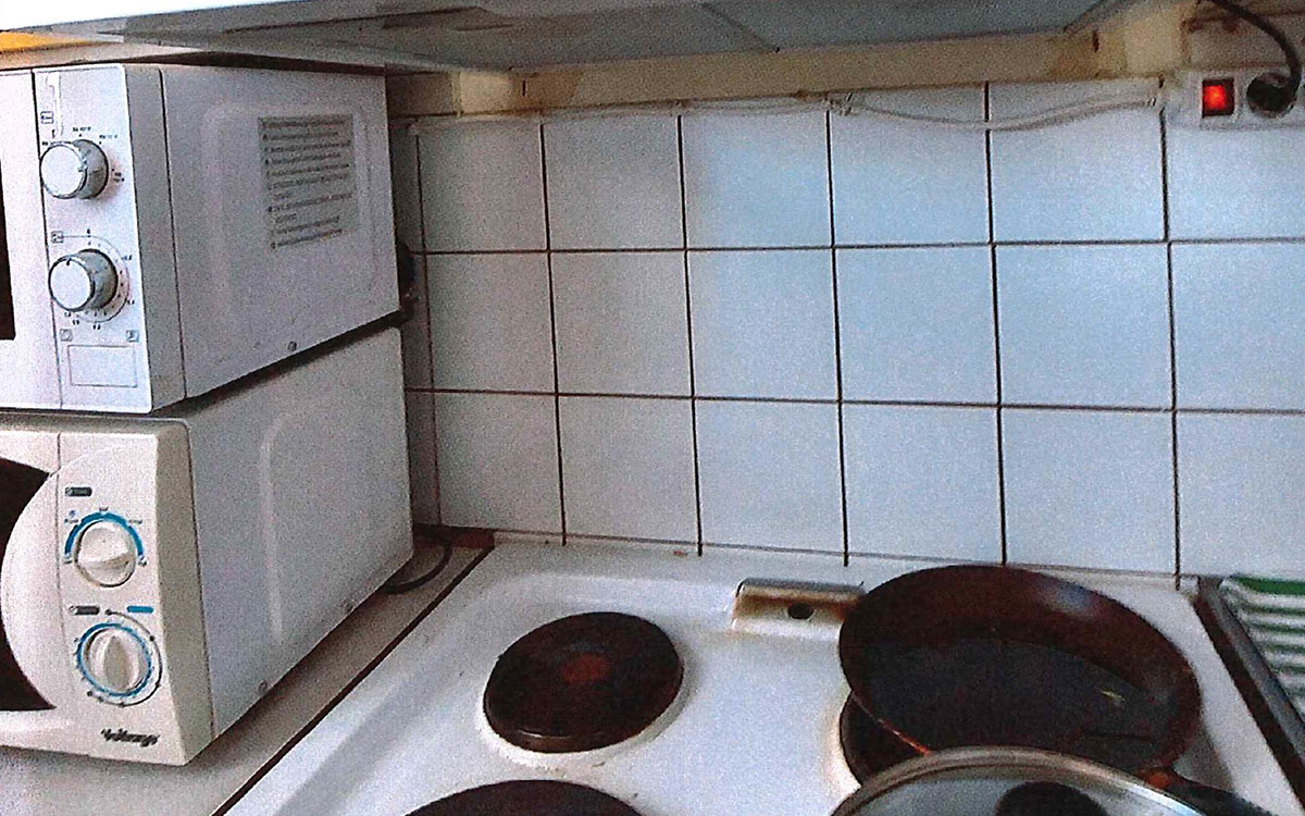 Dubbla mikrougnar i köket