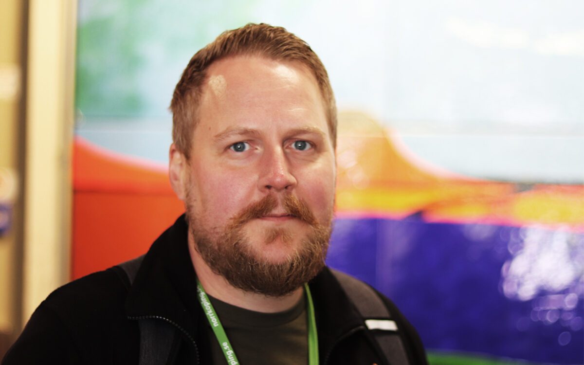 Henrik Renmark hoppas att dörrknackningen ska få fler hyresgäster att vända sig till kommunen om de får problem. 