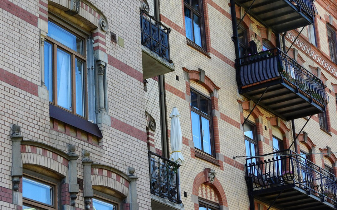Mannen var inneboende och hyrde ett rum mitt i centrala Göteborg, dock inte i huset på bilden.