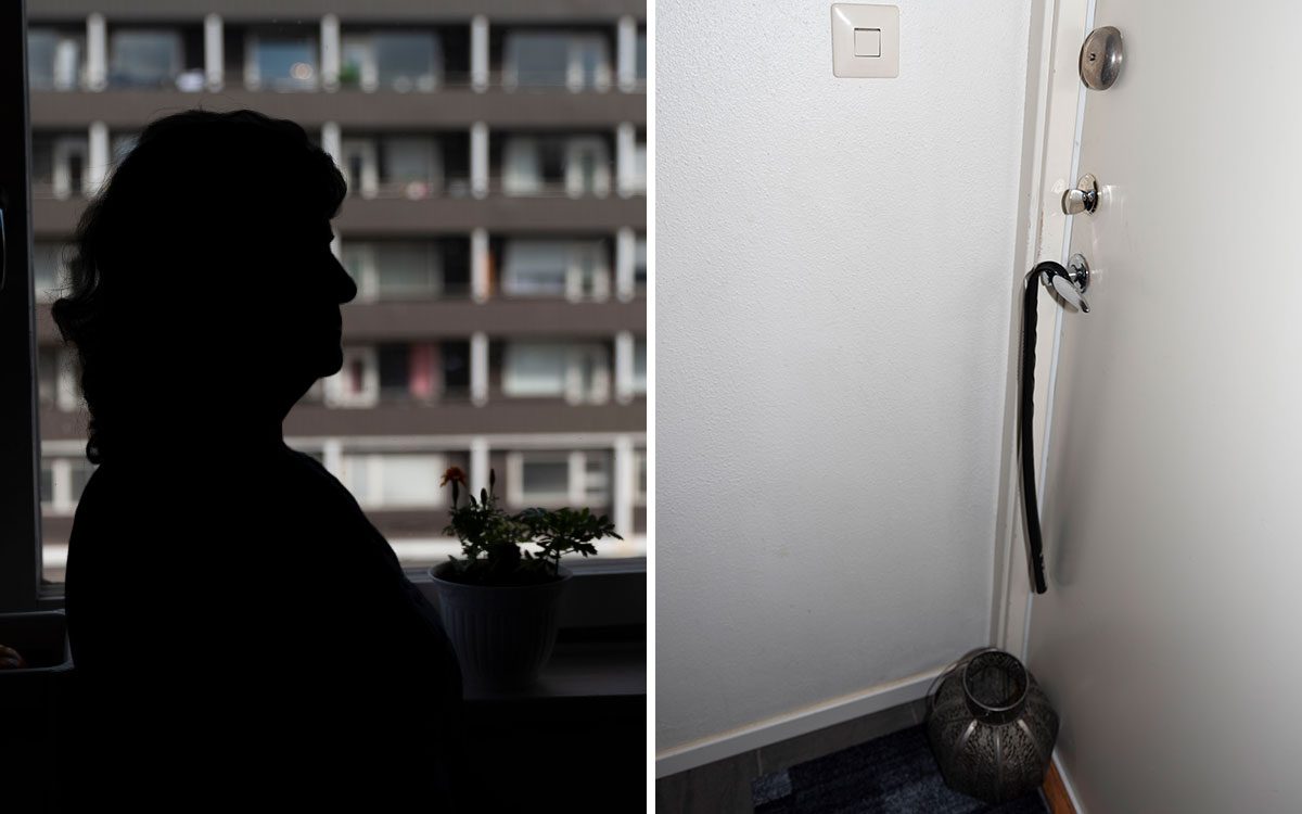 Hyresgästen som vi valt att kalla Fatima har hängt ett skohorn på handtaget, som ska varna om någon försöker ta sig in i hennes lägenhet.