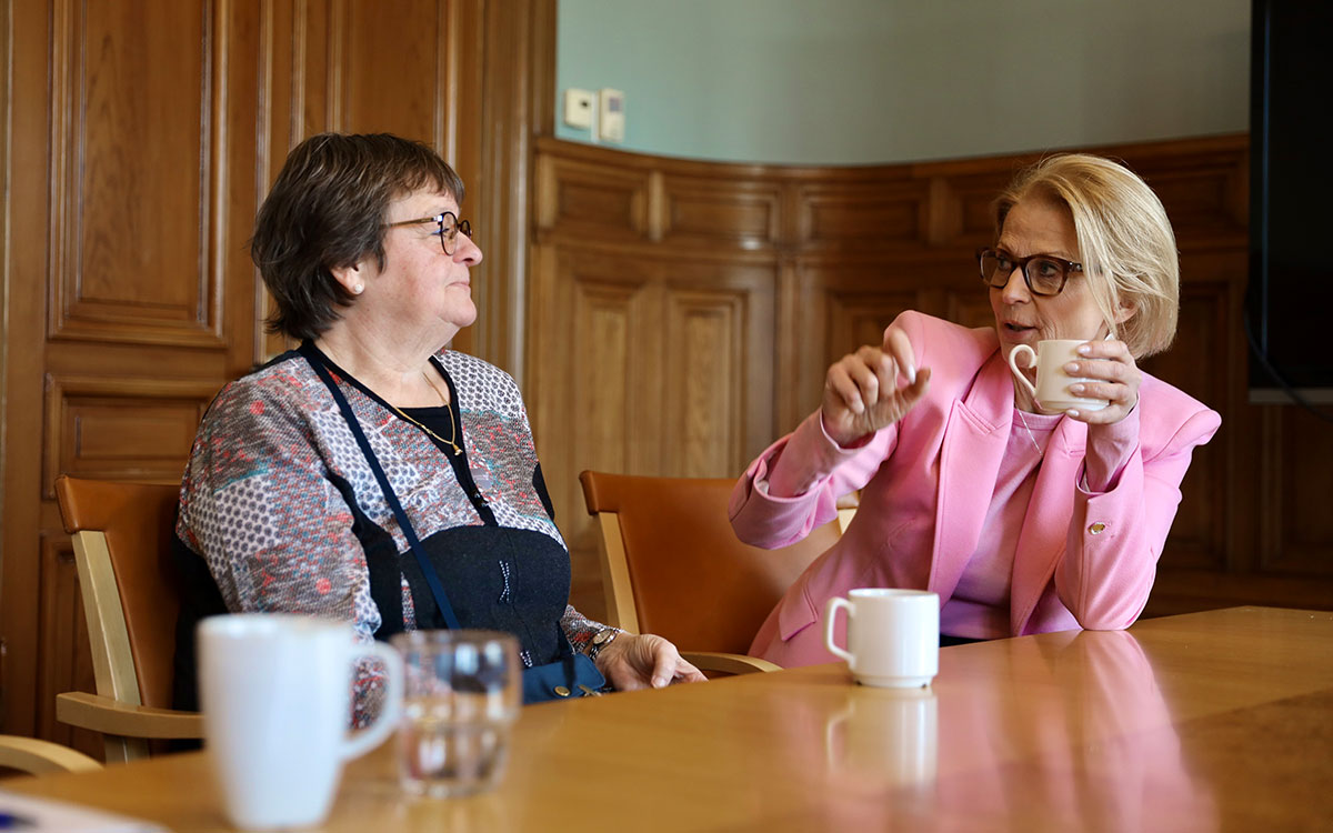 Tillsammans med organisationen Centrum för rättvisa mötte Ulla-Lena Lindqvist finansministern i ett kortare samtal.