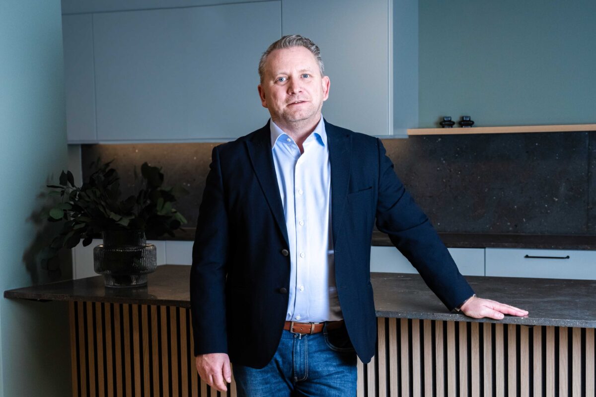 Ola Svensson är administrativ chef för Sveafastigheter.