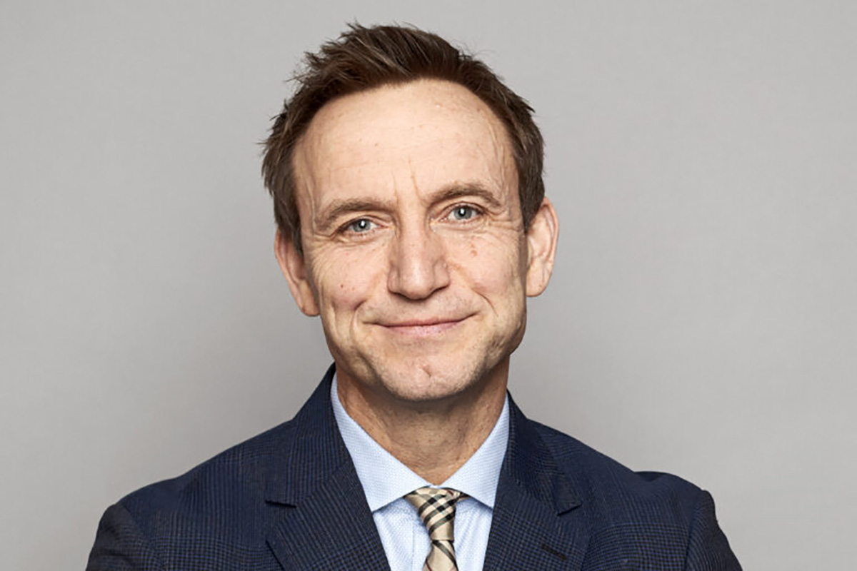 Man i slips och kavaj