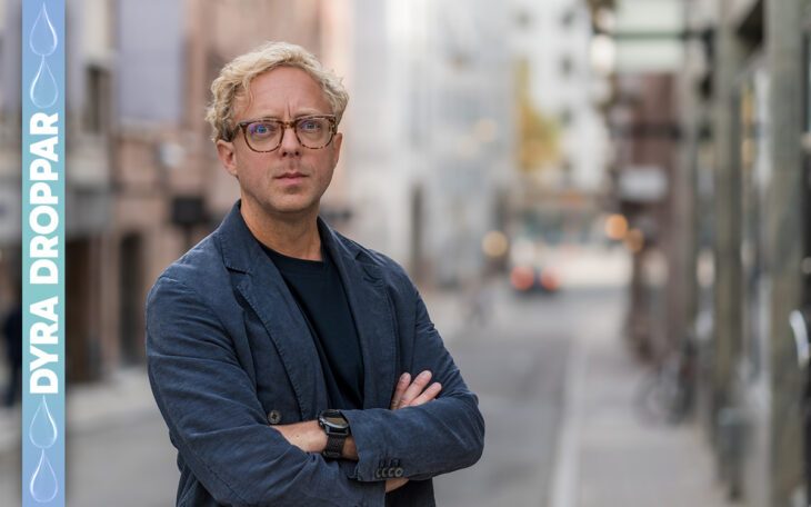 Hyresgästföreningens förhandlingschef, porträtt med suddig bakgrund