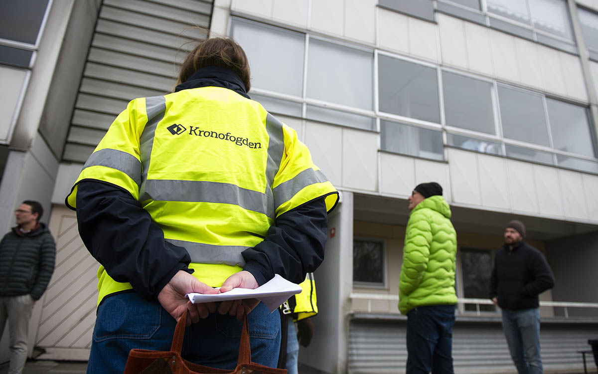 Kronofogden håller i visningen av Femman i Kinesiska muren i Malmö. 