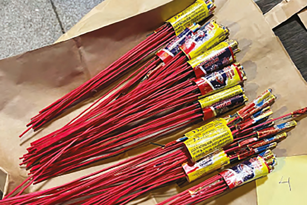 Mannen medger själv att hans starka intresse för pyroteknik har gått överstyr.