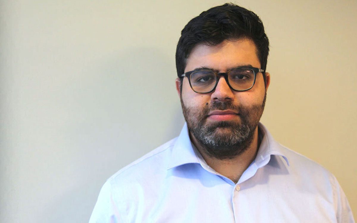Adam Hillawi, försteförhandlare på Hyresgästföreningen i region Stockholm