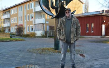 Tommi halkade utanför sin bostad under vintern. Nu ska hans hyresvärd, Rikshem, betala nästan 36 000 kronor till honom.