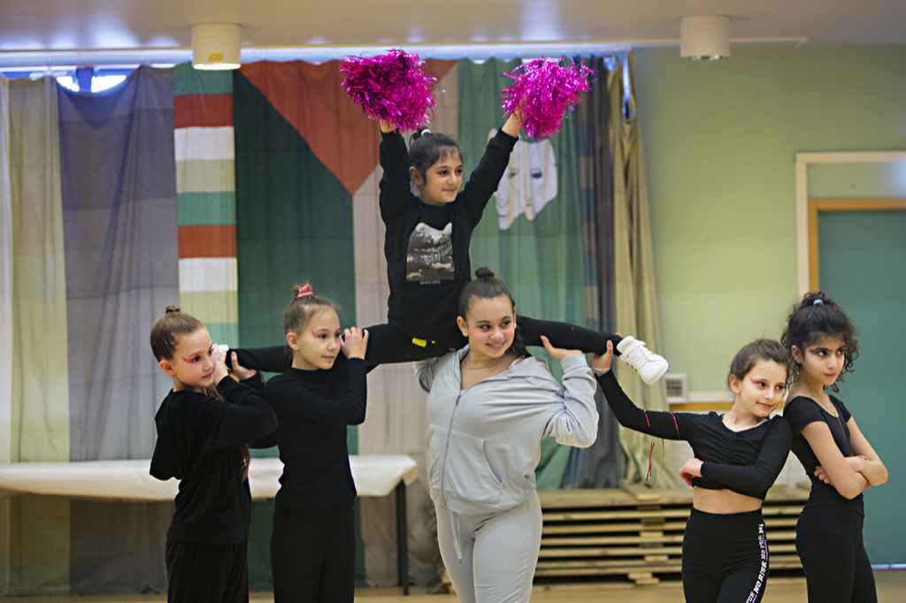 Cheerleading är en av aktiviteterna som erbjuds på Lövgärdesskolan efter lektionstid inom Skola som arena.
