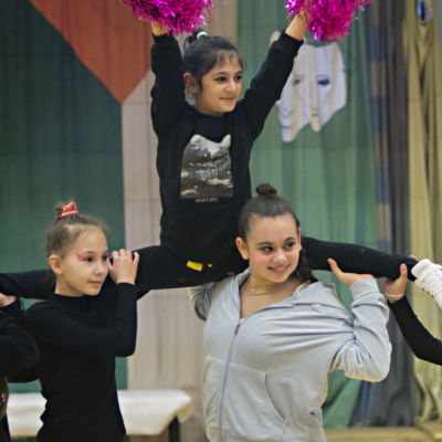 Cheerleading på Lövgärdesskolan, en av aktiviteterna inom Skola som arena.