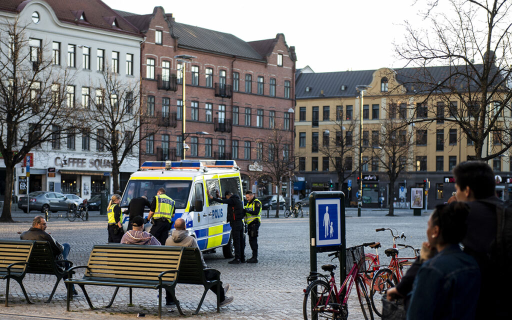 Poliser på Möllevångstorget